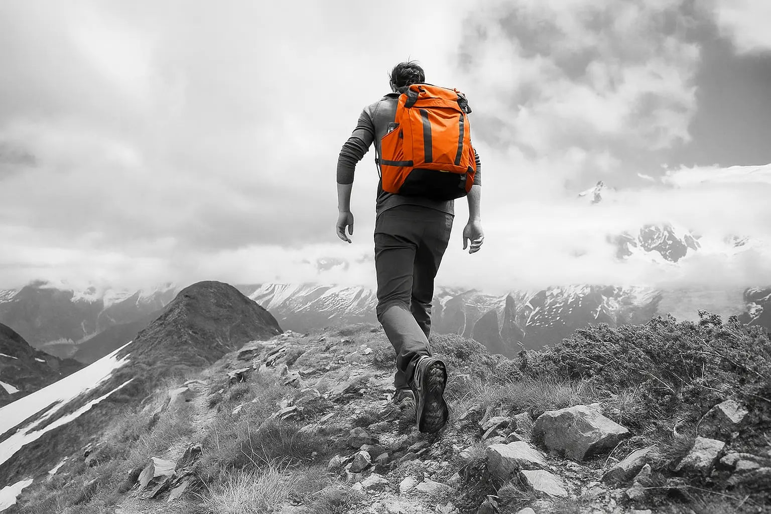 eSIM vs Physical SIM: Why Premium Plans Are Going Digital